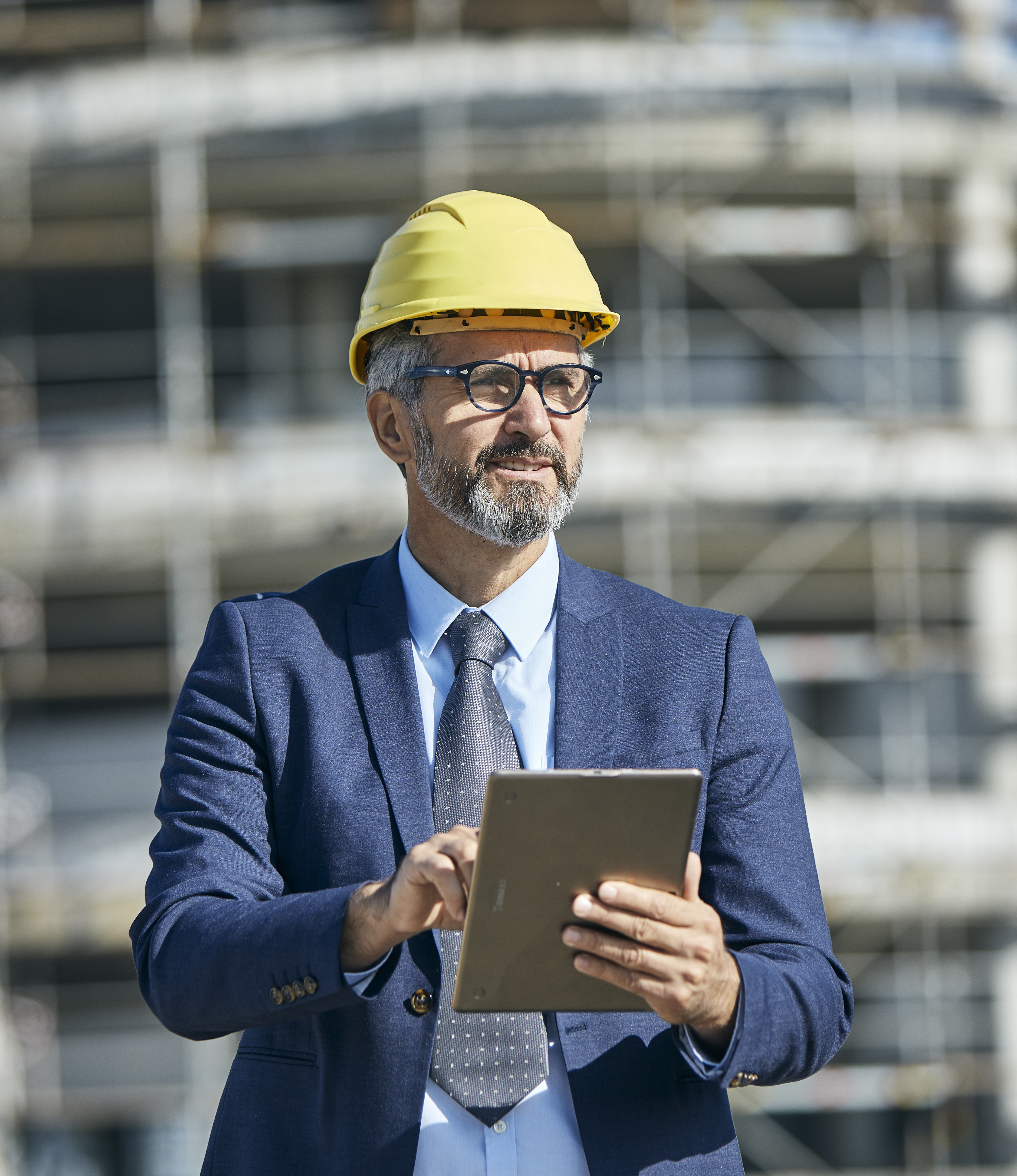 Construction manager with tablet